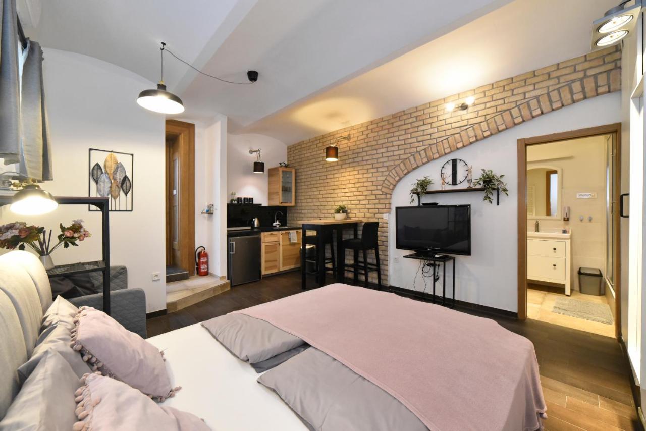 Manuela Varsavska Studio Apartments Zagreb Exterior photo