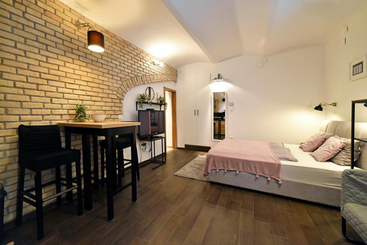 Manuela Varsavska Studio Apartments Zagreb Exterior photo