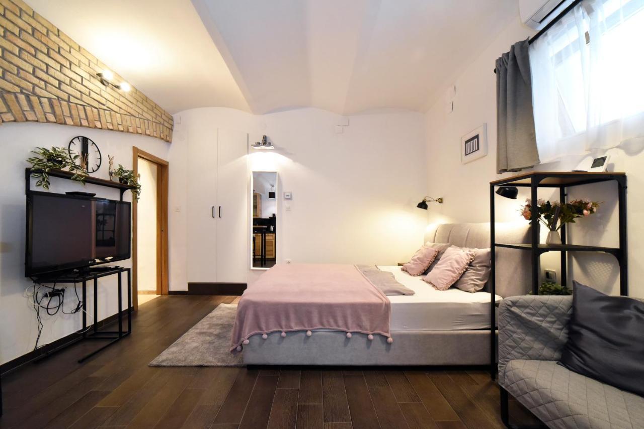 Manuela Varsavska Studio Apartments Zagreb Exterior photo