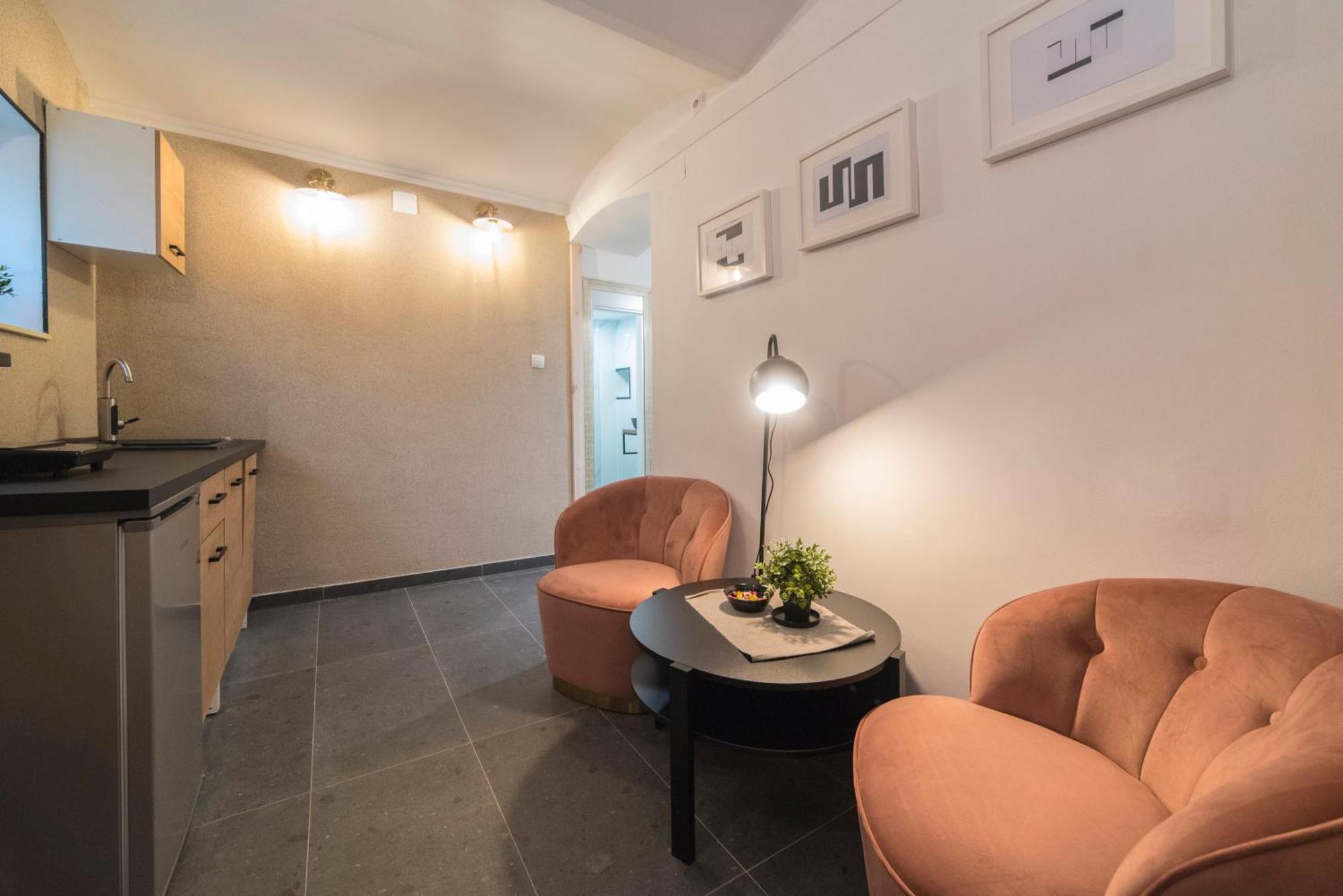 Manuela Varsavska Studio Apartments Zagreb Exterior photo
